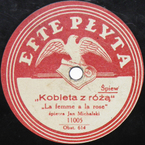 Kobieta z różą