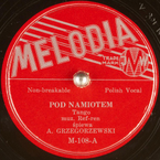 Pod namiotem
